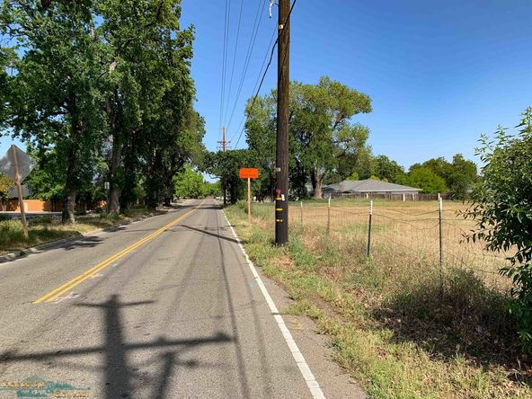 Industrial Developable Land: 2431 Girvan Rd, Redding, CA 96001